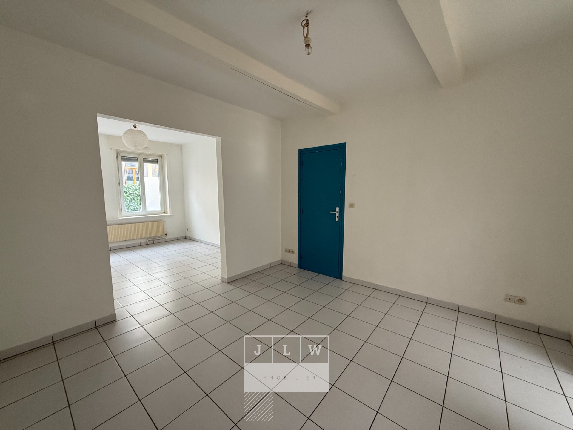 Ino sr123 appartement t1bis de 46m avec cour privative Photo 2 - JLW Immobilier