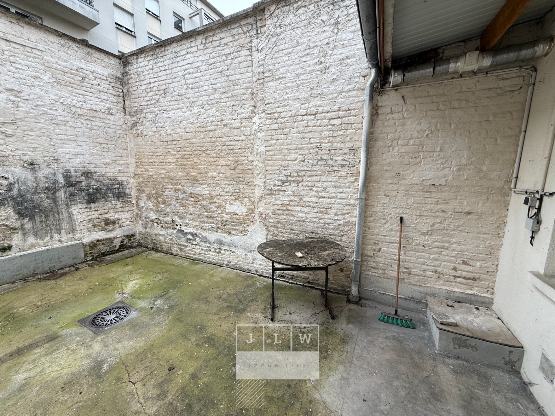 Ino sr123 appartement t1bis de 46m avec cour privative Photo 4 - JLW Immobilier