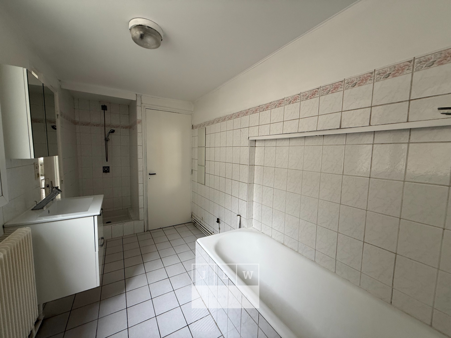 Ino sr123  t1bis rdc non meuble   cour   cave Photo 6 - JLW Immobilier