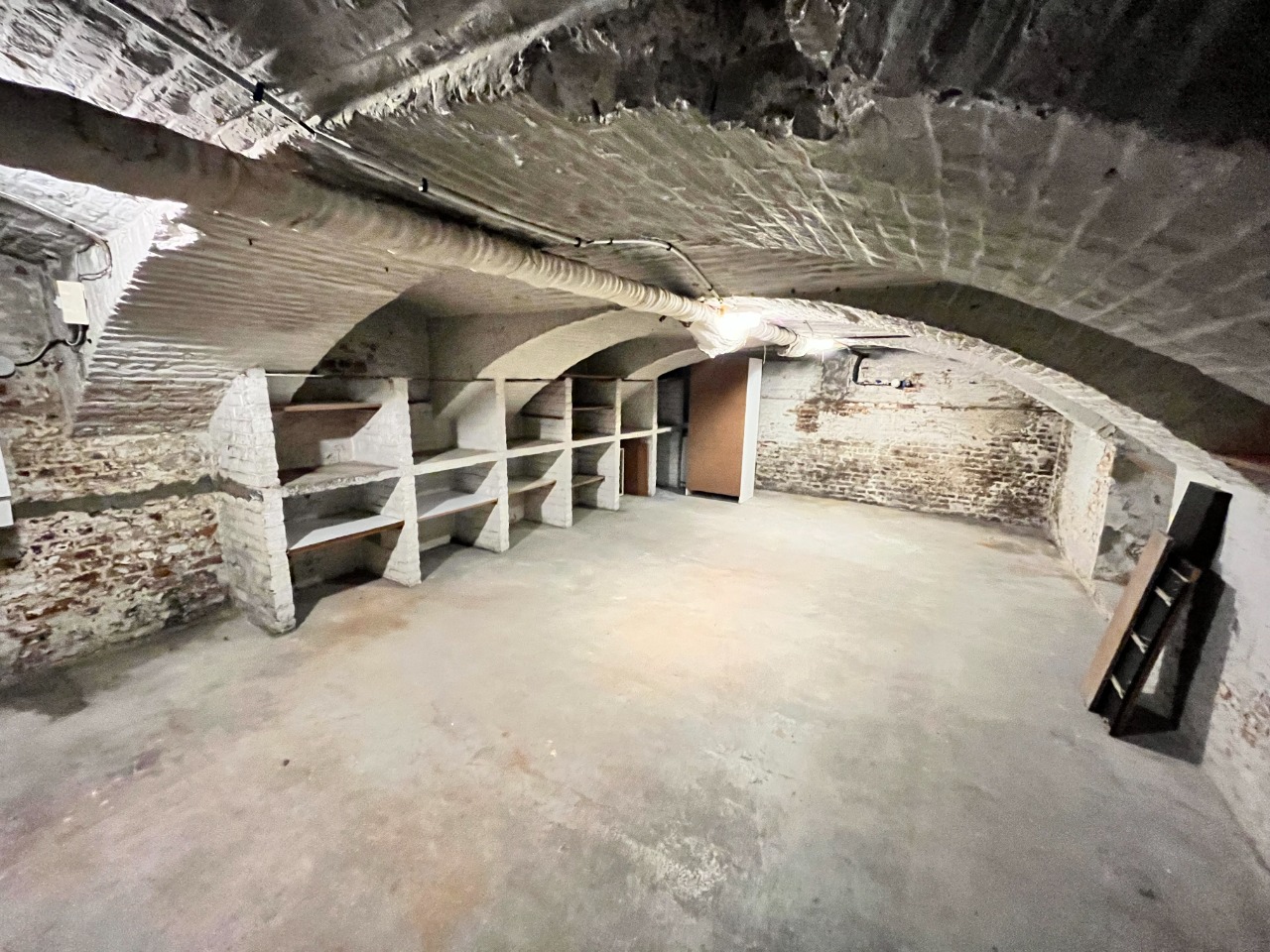 Ino sr123  t1bis rdc non meuble   cour   cave Photo 9 - JLW Immobilier