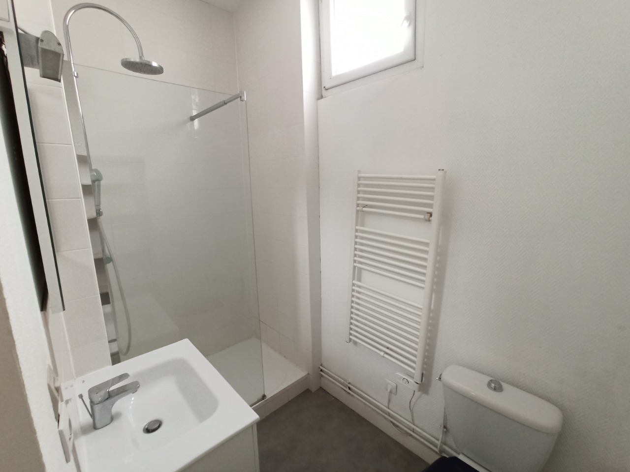 Ins ll152 lille repu 2 pieces non meuble de 4164m Photo 7 - JLW Immobilier Ins ll152 lille repu 2 pieces non meuble de 4164m Photo 7 - JLW Immobilier