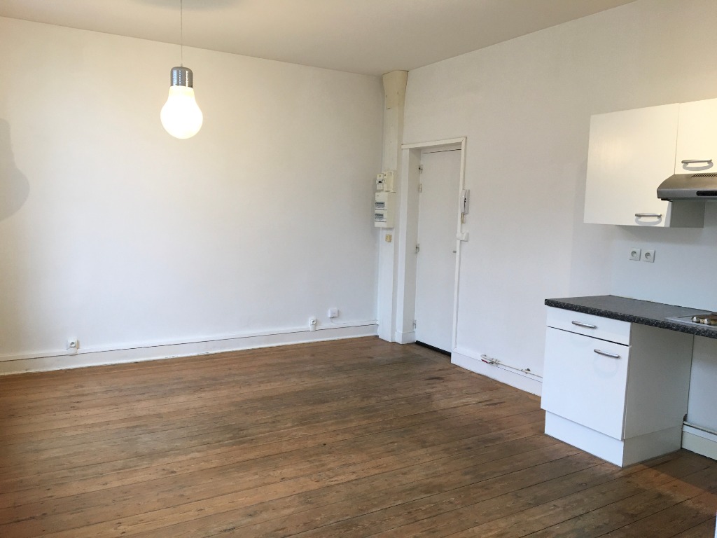 Ioc ll152 la madeleine t2 non meuble de 40m Photo 1 - JLW Immobilier
