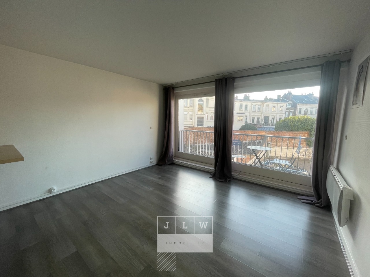 Irw ll152 appartement t1 non meuble avec garage  Photo 4 - JLW Immobilier