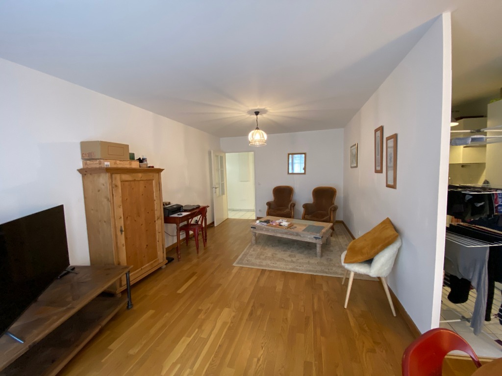 Lille appartement 3 pieces non meuble de 73m avec balcon et parking Photo 1 - JLW Immobilier