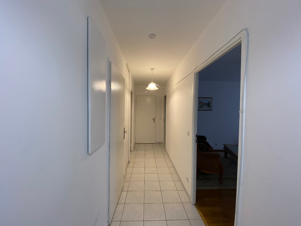 Lille appartement 3 pieces non meuble de 73m avec balcon et parking Photo 4 - JLW Immobilier