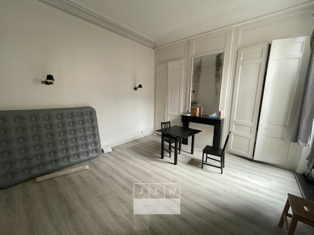 Iya nb343 studio non meuble boulevard de la liberte Photo 1 - JLW Immobilier