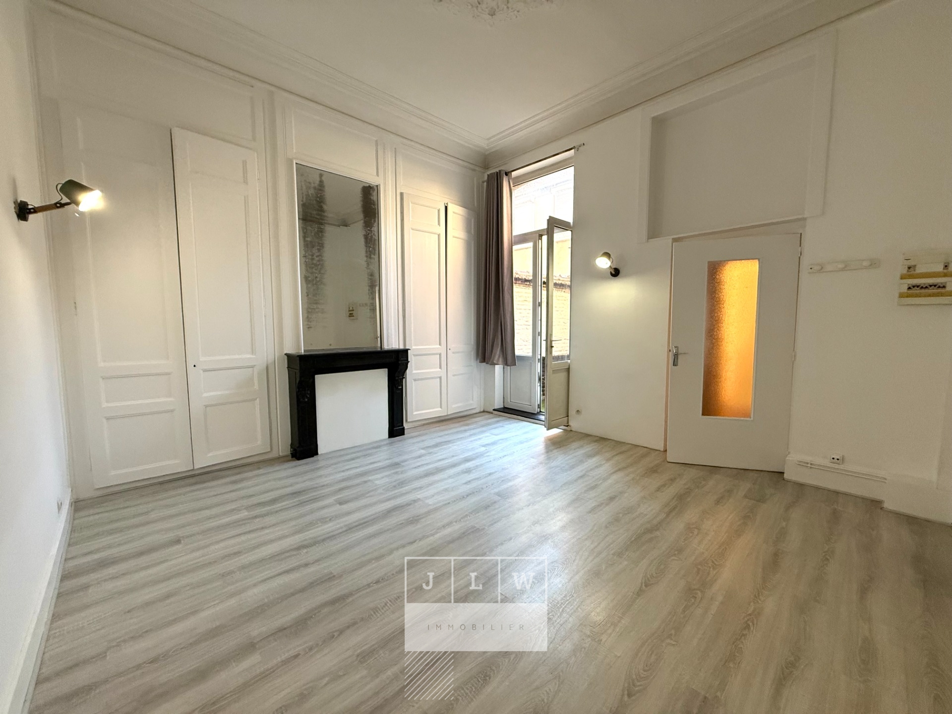 Iya sr123 studio non meuble boulevard de la liberte Photo 1 - JLW Immobilier