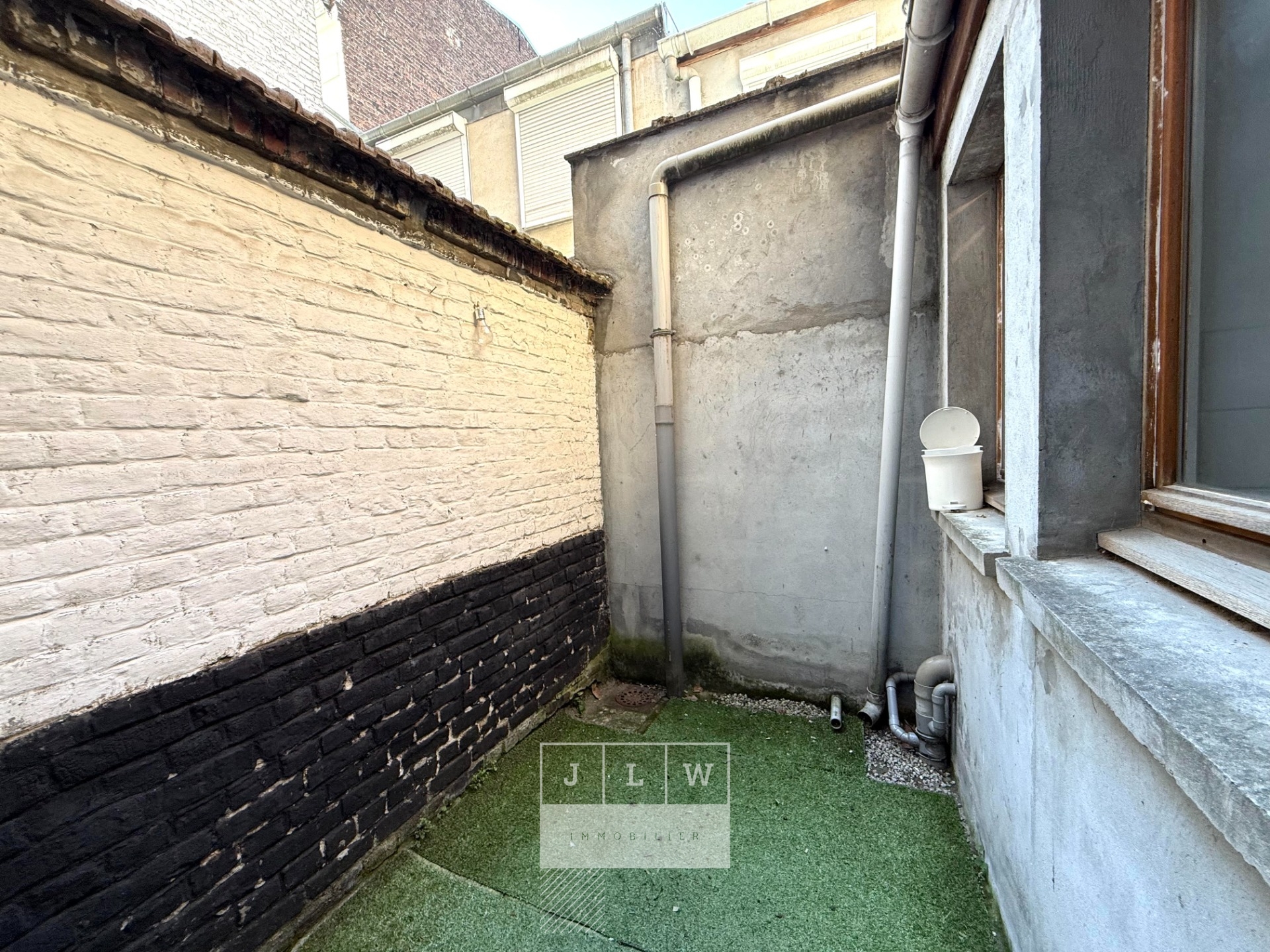 Iya sr123 studio non meuble boulevard de la liberte Photo 4 - JLW Immobilier