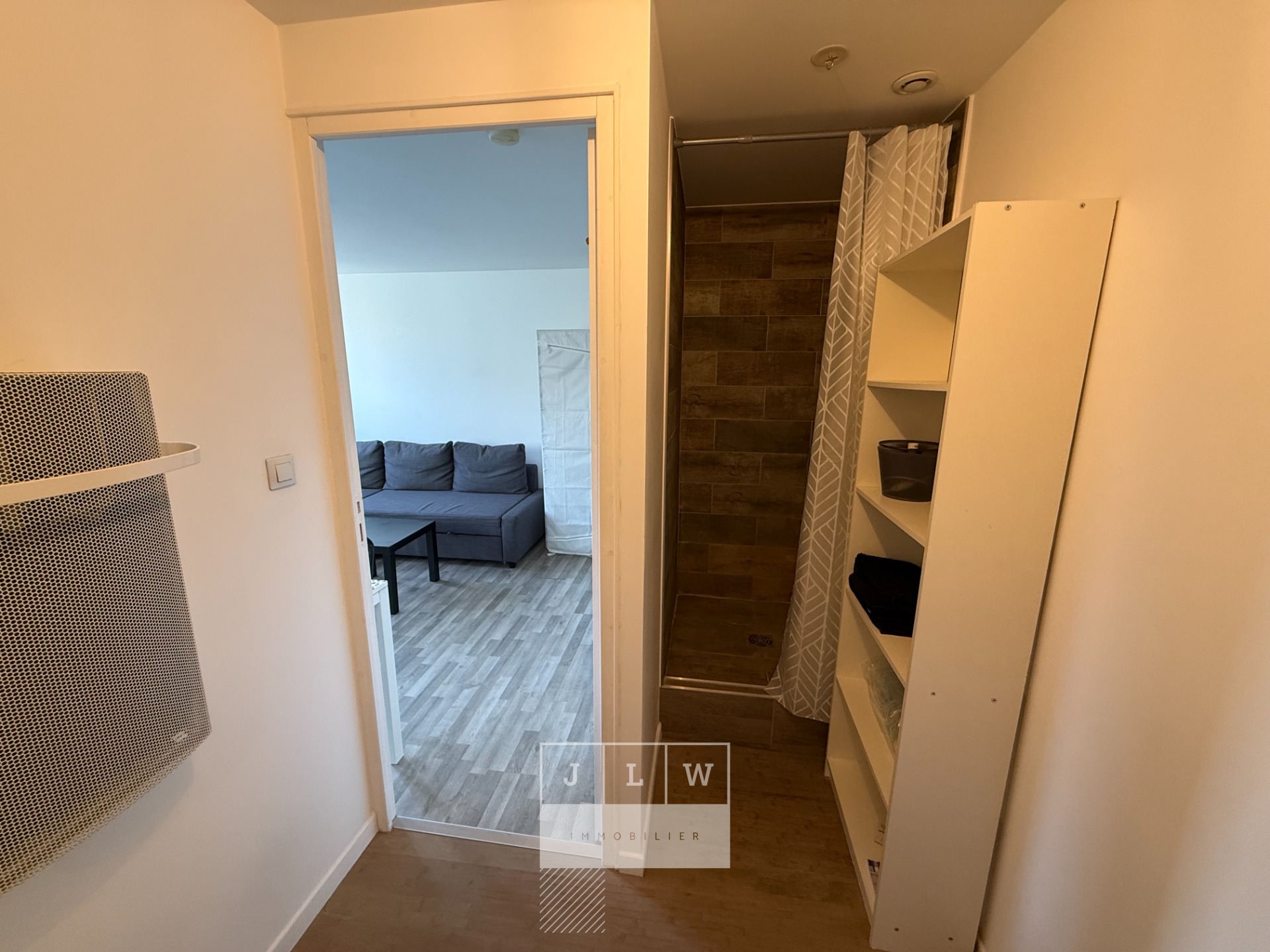 Iyx sr123 lille gambetta studio meuble de 2033m Photo 4 - JLW Immobilier