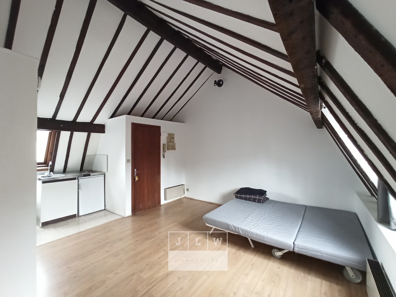Lille studio non meuble de 17m Photo 1 - JLW Immobilier