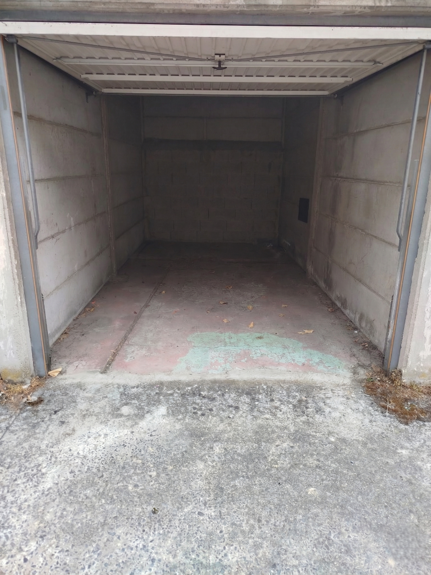 Jeg pkg lille garage securise gambetta rue franklin Photo 2 - JLW Immobilier Jeg pkg lille garage securise gambetta rue franklin Photo 2 - JLW Immobilier
