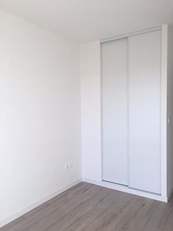 Jey sr123 mq dpe appartement 3 pieces  non meuble Photo 5 - JLW Immobilier