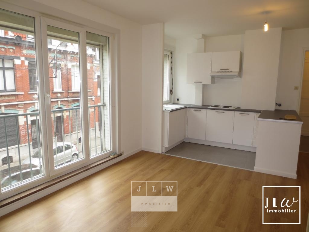 Stanby pro reflechit la madeleine t2 non meuble de 36m Photo 2 - JLW Immobilier Stanby pro reflechit la madeleine t2 non meuble de 36m Photo 2 - JLW Immobilier