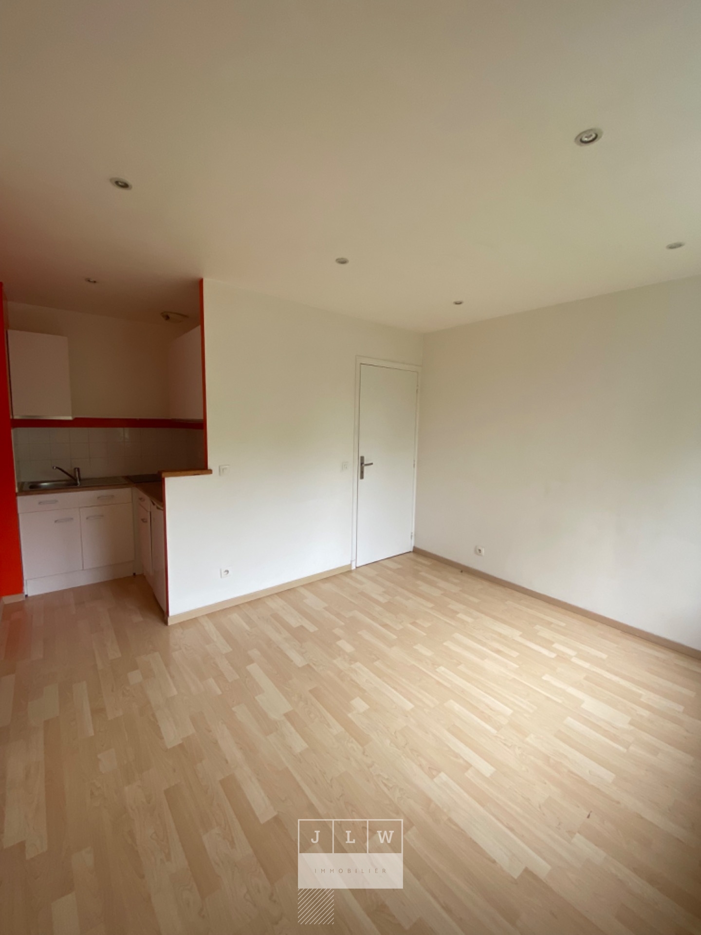 Jgd sr123 t3 non meuble av du peuple belge ideal coloc Photo 2 - JLW Immobilier Jgd sr123 t3 non meuble av du peuple belge ideal coloc Photo 2 - JLW Immobilier