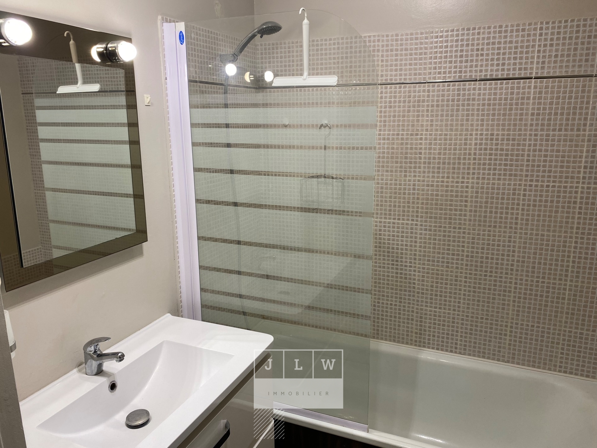 Jhp nb343 studio t1 meuble 31m lille centre Photo 4 - JLW Immobilier