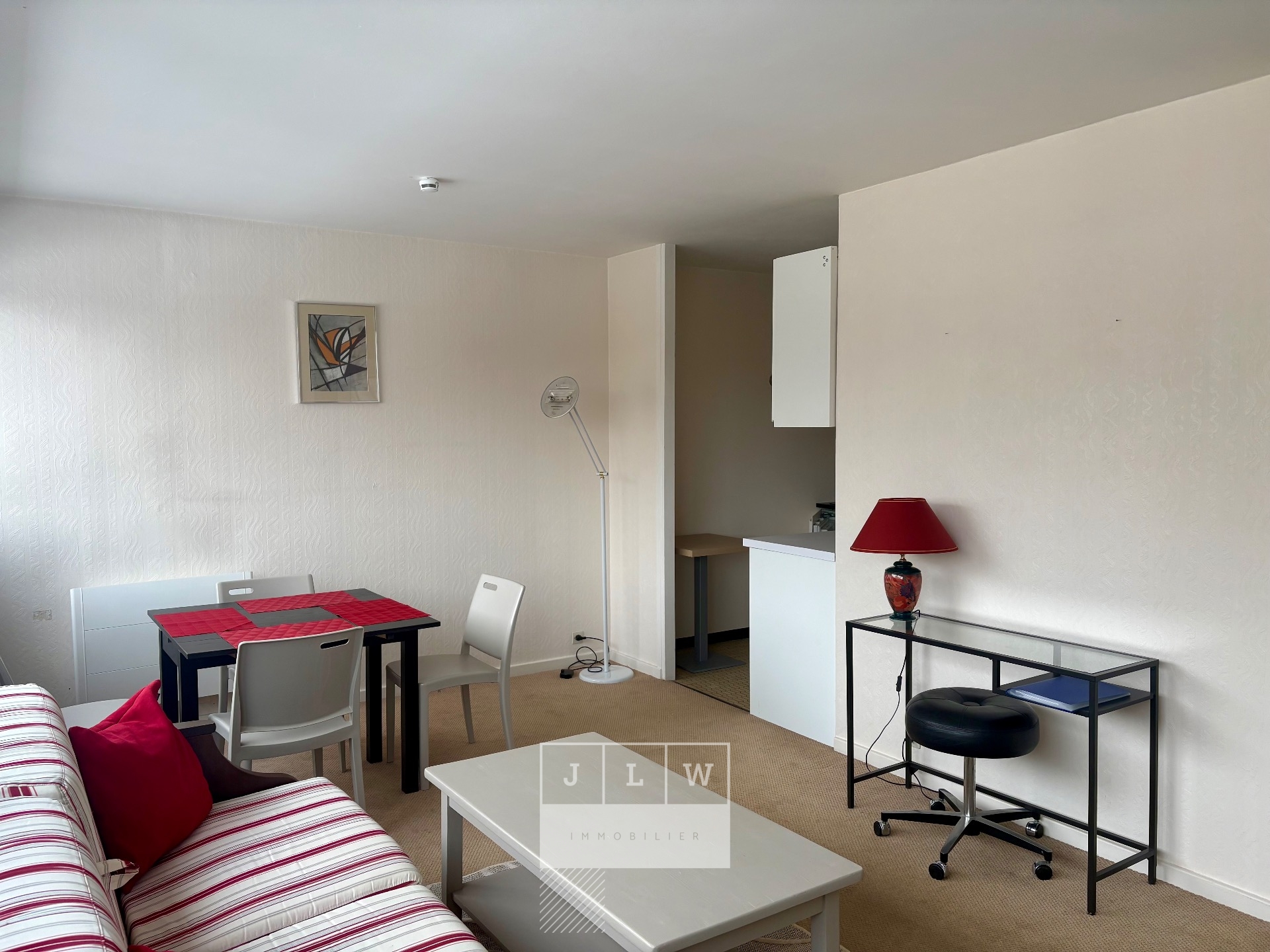 Jhp nb343 studio t1 meuble 31m lille centre Photo 5 - JLW Immobilier