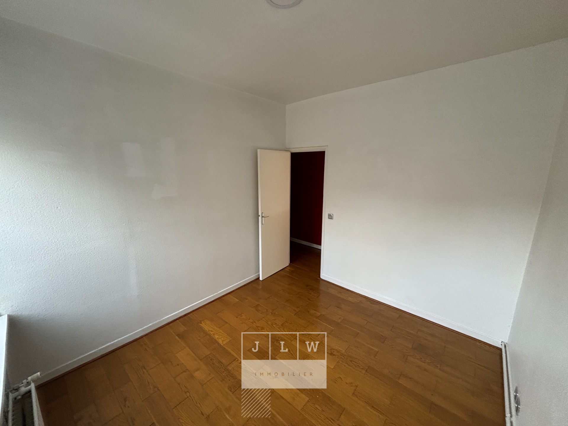 Jic ll152 lille st michel 2 pieces non meuble de 3769m Photo 6 - JLW Immobilier Jic ll152 lille st michel 2 pieces non meuble de 3769m Photo 6 - JLW Immobilier