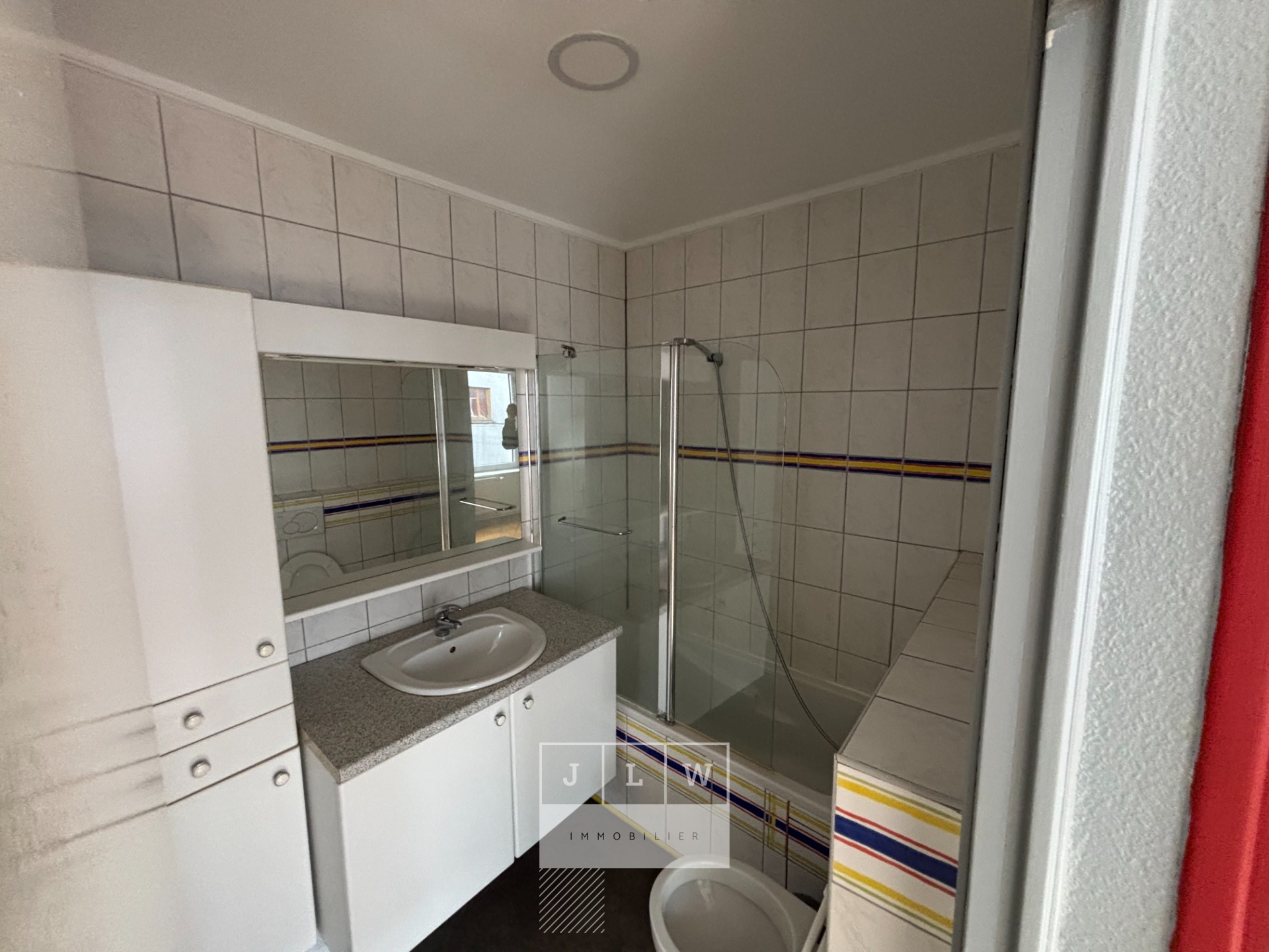 Jic ll152 lille st michel 2 pieces non meuble de 3769m Photo 8 - JLW Immobilier Jic ll152 lille st michel 2 pieces non meuble de 3769m Photo 8 - JLW Immobilier