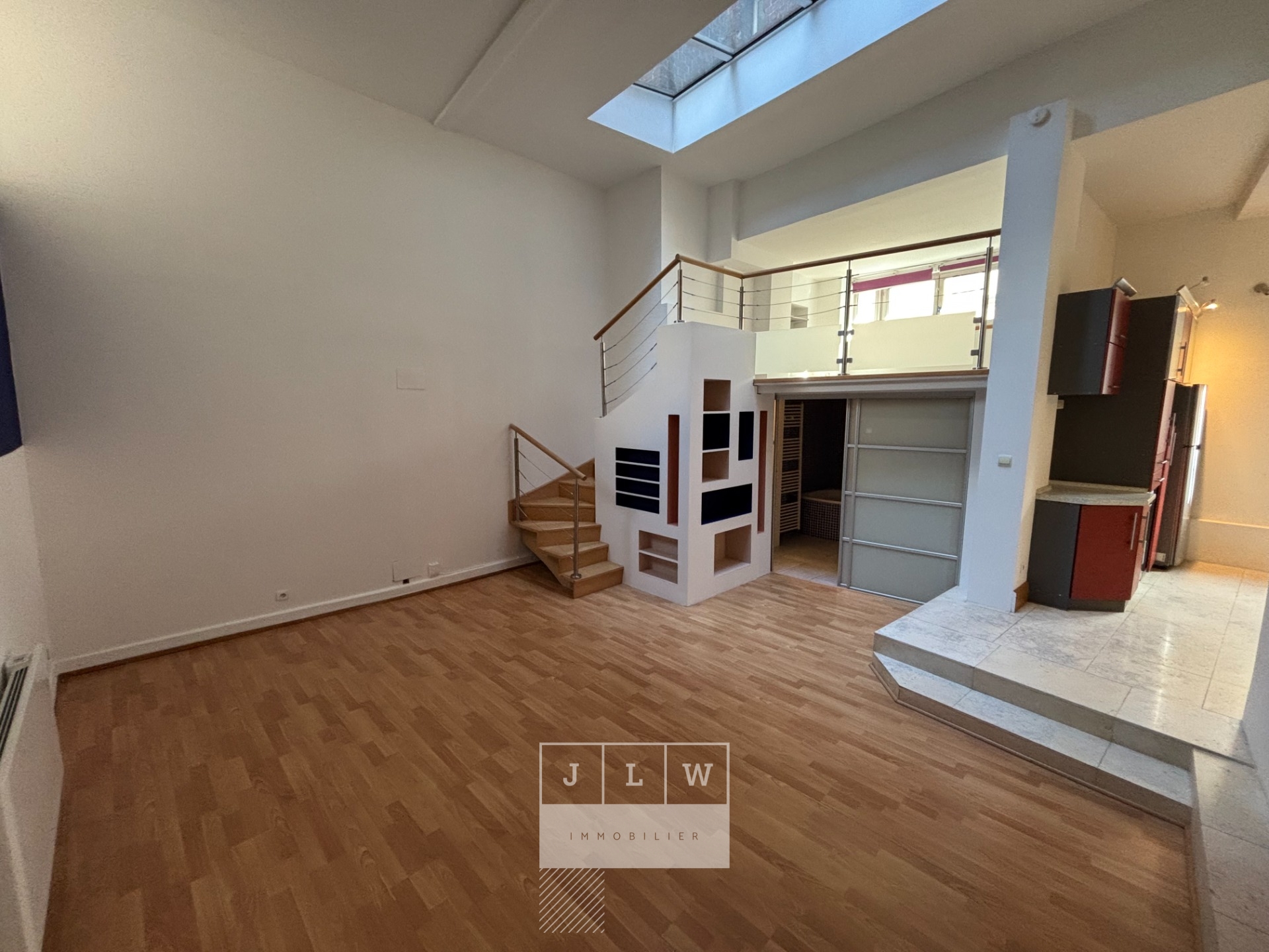 Jjp ll152 standby travaux 2 pieces non meuble 63m Photo 2 - JLW Immobilier Jjp ll152 standby travaux 2 pieces non meuble 63m Photo 2 - JLW Immobilier