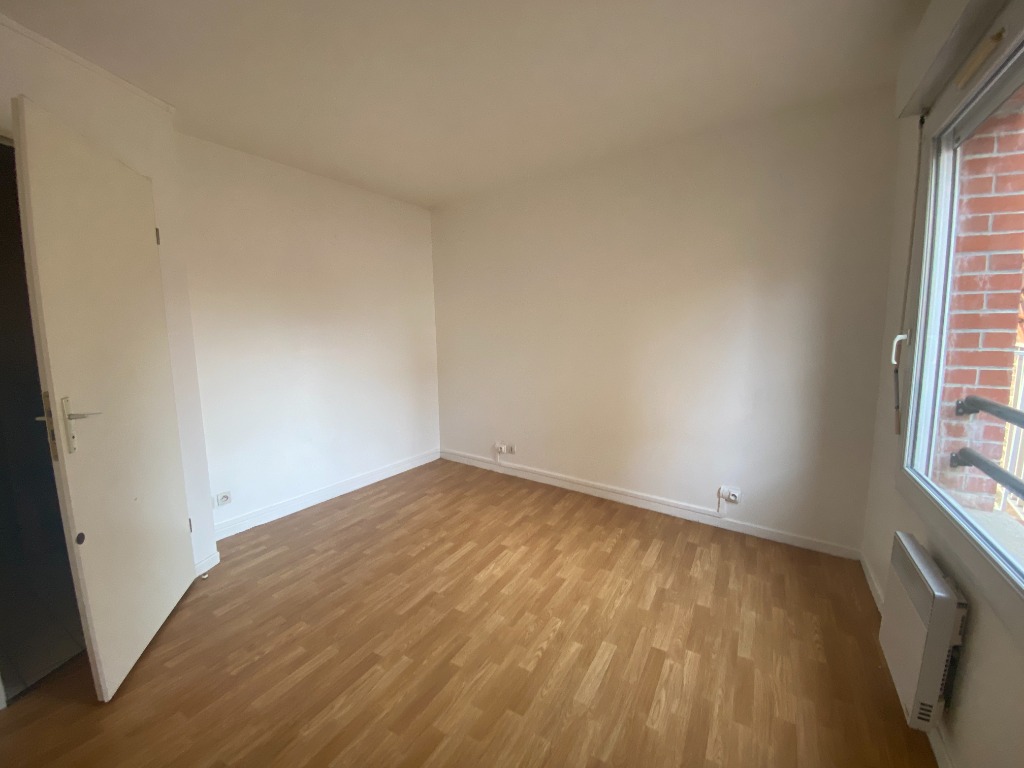 Jju ll152 t2 non meuble avec place de parking Photo 6 - JLW Immobilier