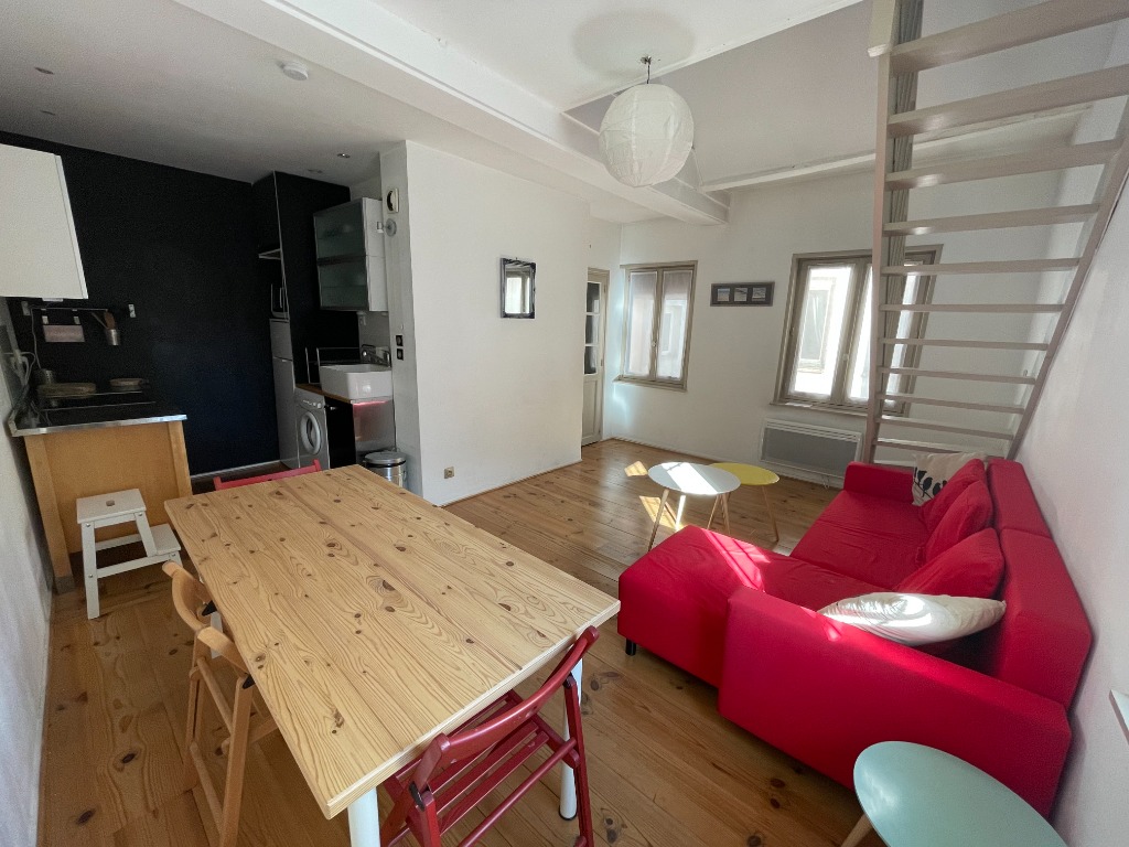 Jkd sr123 mise en vent t1bis meuble en duplex de 3756m2 Photo 1 - JLW Immobilier Jkd sr123 mise en vent t1bis meuble en duplex de 3756m2 Photo 1 - JLW Immobilier