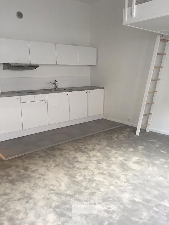 Jkg nb343 studio de 31m avec cour privative non meuble Photo 3 - JLW Immobilier