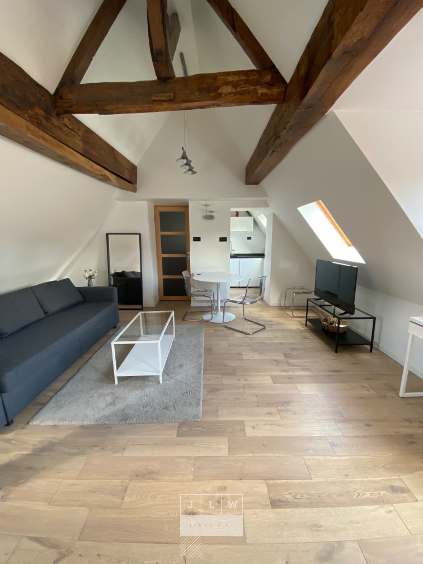 Standby prop type 2 meuble de 35m secteur vieux lille Photo 2 - JLW Immobilier Standby prop type 2 meuble de 35m secteur vieux lille Photo 2 - JLW Immobilier