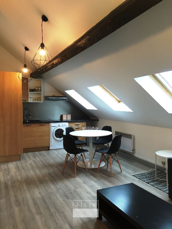 Jnt ll152  lille republique type 1 bis meuble Photo 1 - JLW Immobilier