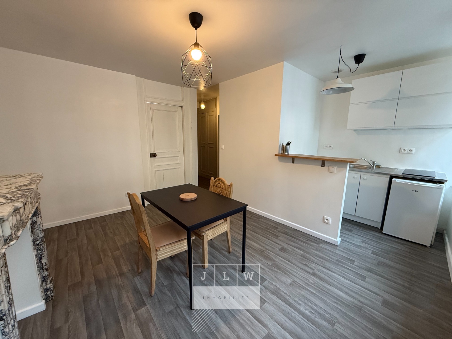 Jpc sr123 t2 meuble renove 32 42m2 Photo 1 - JLW Immobilier
