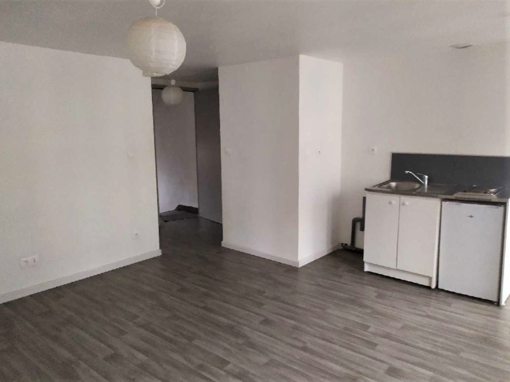 Jpd ll152 lille secteur gambetta t3 non meuble Photo 1 - JLW Immobilier Jpd ll152 lille secteur gambetta t3 non meuble Photo 1 - JLW Immobilier