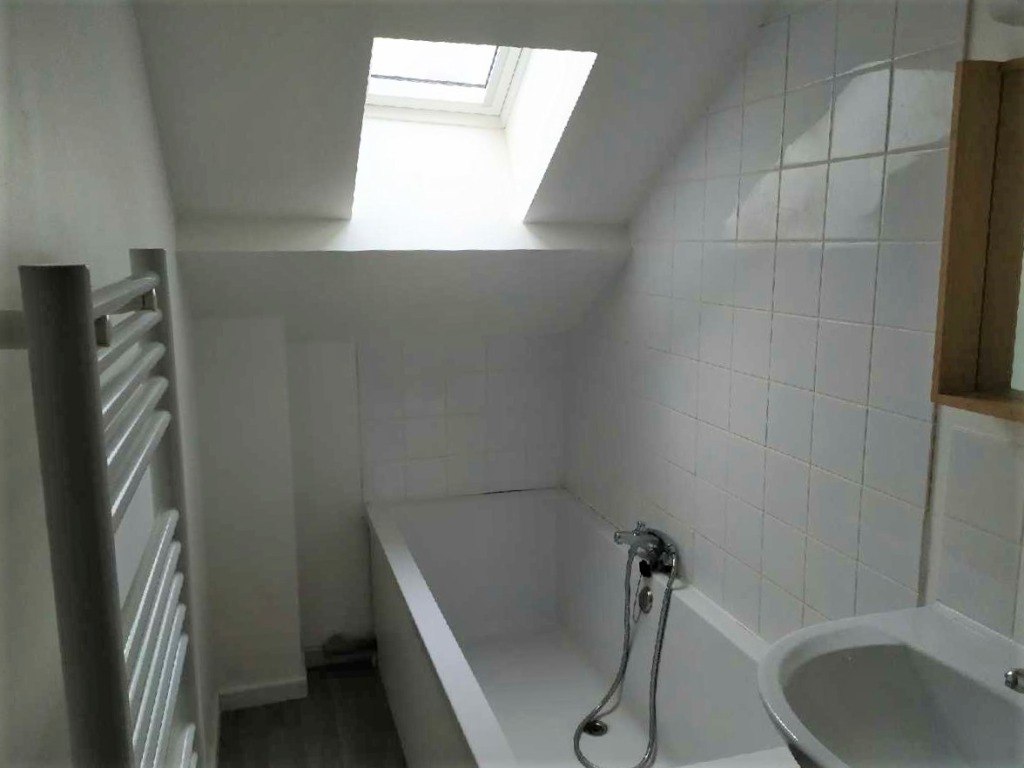Jpd ll152 lille secteur gambetta t3 non meuble Photo 5 - JLW Immobilier Jpd ll152 lille secteur gambetta t3 non meuble Photo 5 - JLW Immobilier