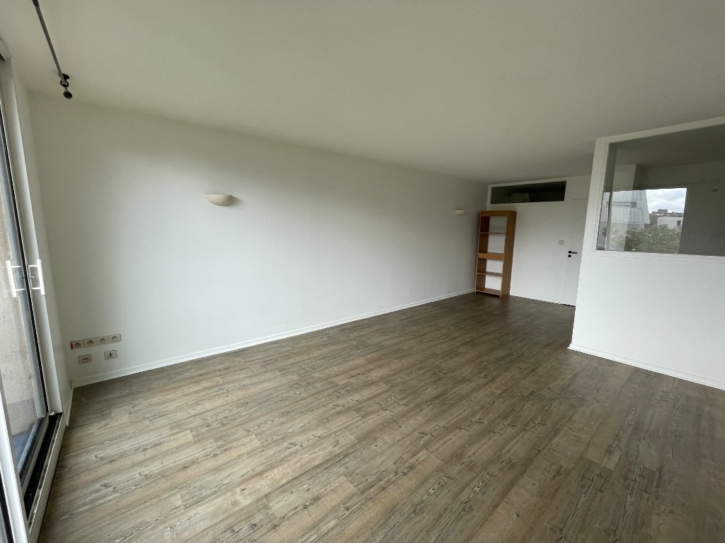 Jqe sr123 type 3 non meuble de 65m rue de cambrai Photo 1 - JLW Immobilier Jqe sr123 type 3 non meuble de 65m rue de cambrai Photo 1 - JLW Immobilier